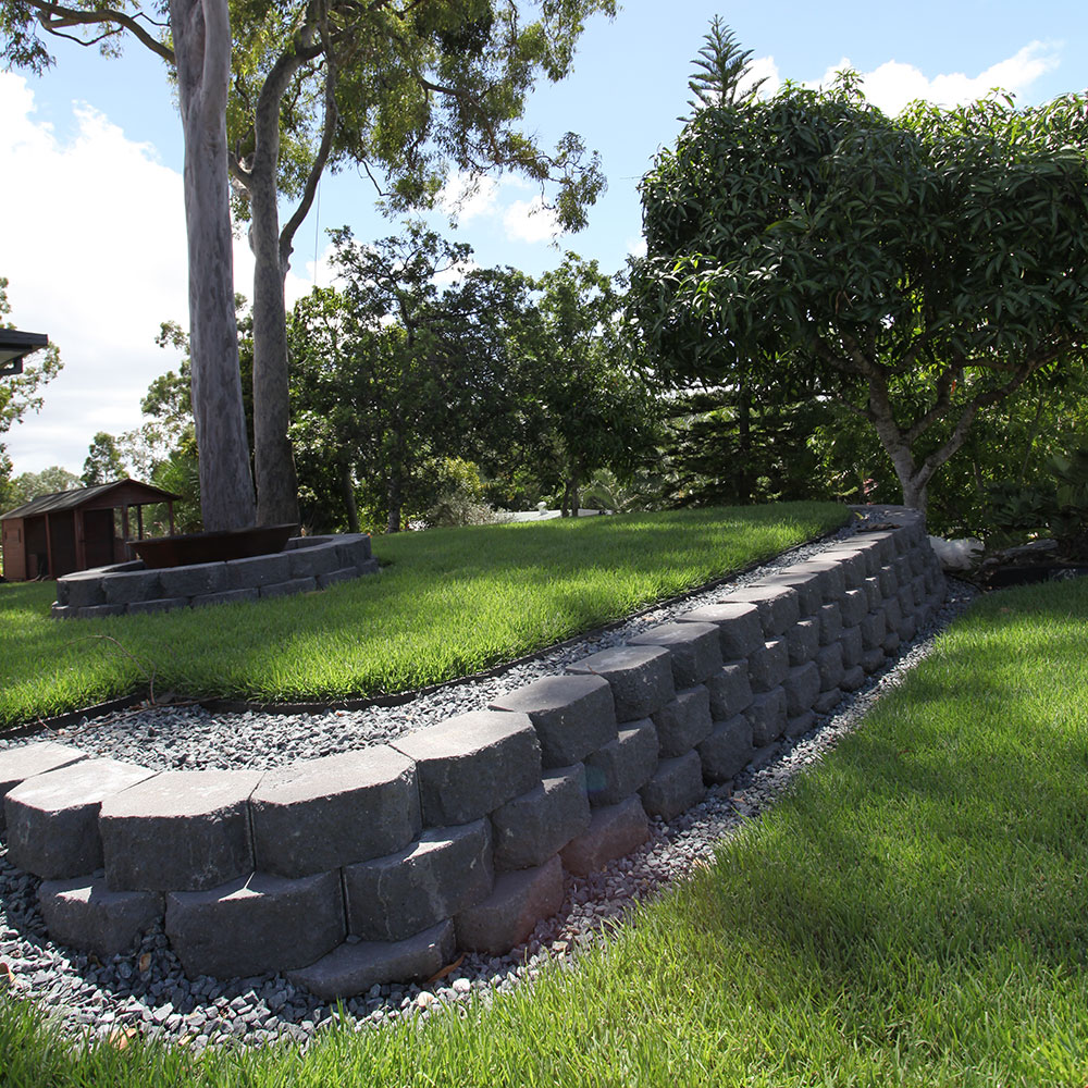 National-Masonry-SQLD-NSW-Retaining-Walls-Gardenwall-Standard-Charcoal-Hero-1000x100002-1